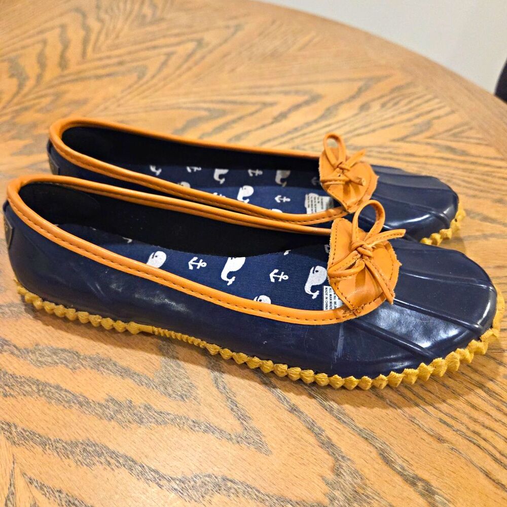 London Fog Webster Rain Flats Womens 9 Navy Blue Tan Duck Shoes Coastal Preppy